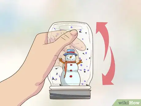 Imagen titulada Make a Snow Globe With a Jar Step 10