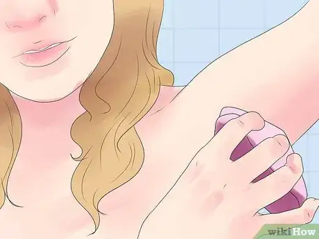 Imagen titulada Shave Your Armpits Step 12