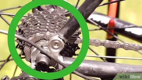 Imagen titulada Clean a Bicycle Chain Step 3