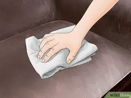 Imagen titulada Clean Leather Furniture Step 5