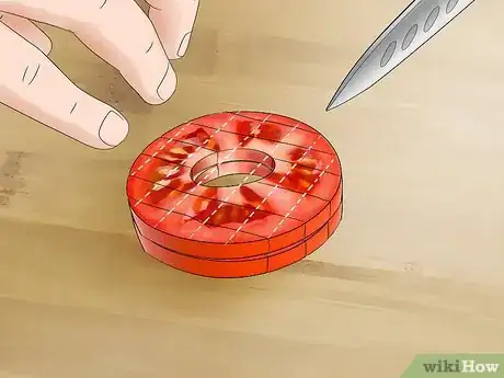 Imagen titulada Cut Tomatoes Step 10