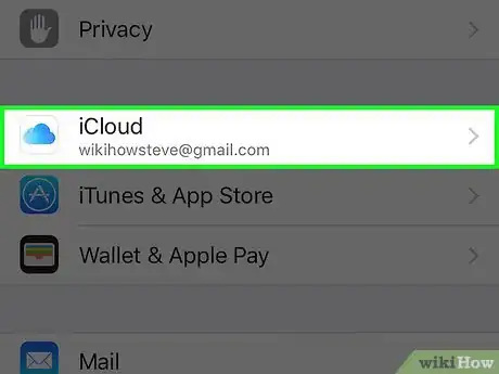 Imagen titulada Allow iCloud to Use Cellular Data for Transfers on an iPhone Step 2