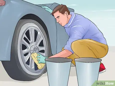 Imagen titulada Clean the Tires on Your Car Step 12