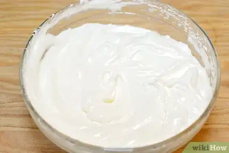 Imagen titulada Produce Thick and Glossy Meringue Step 8