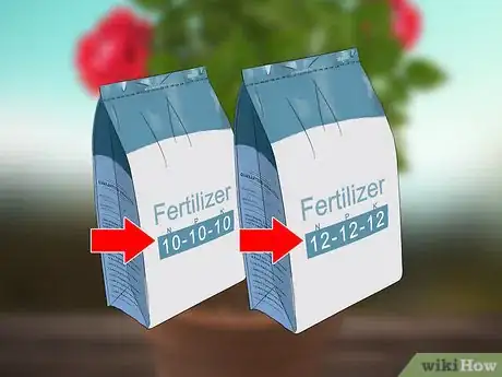 Imagen titulada Fertilize Roses Step 12