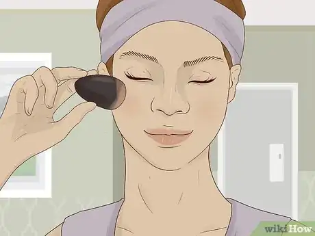 Imagen titulada Use a Beauty Blender Step 15