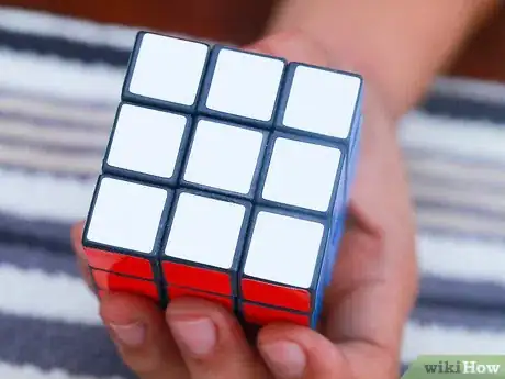 Imagen titulada Play With a Rubik's Cube Step 8