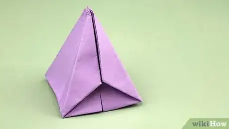 Imagen titulada Make a Paper Pyramid Step 10