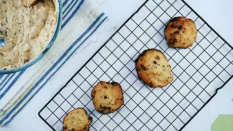 Imagen titulada Make Chocolate Chip Cookies Step 7