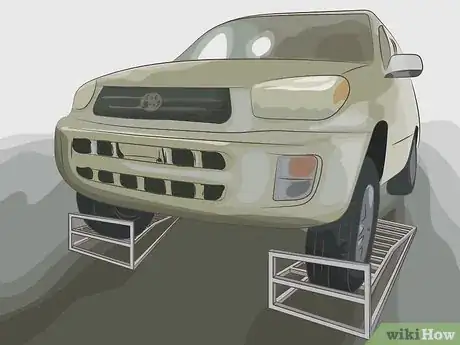 Imagen titulada Change the Oil in Your Car Step 3