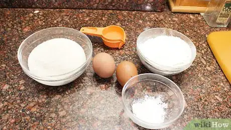 Imagen titulada Make an Easy Sponge Cake Step 1