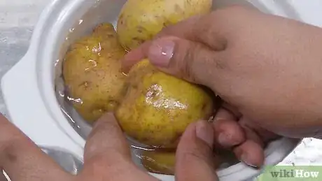 Imagen titulada Freeze Potatoes Step 1