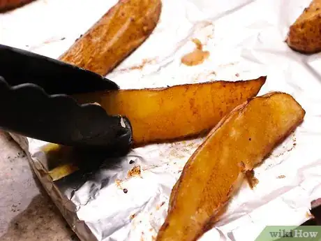 Imagen titulada Make Potato Wedges Step 6