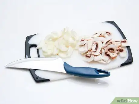 Imagen titulada Make Mushroom Soup Step 1