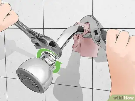 Imagen titulada Replace a Shower Head Step 4