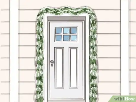 Imagen titulada Hang Garland Around Your Front Door Step 10