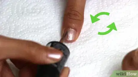 Imagen titulada Do the Perfect Manicure or Pedicure Step 10