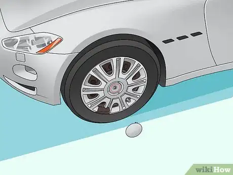 Imagen titulada Change a Hubcap Step 11