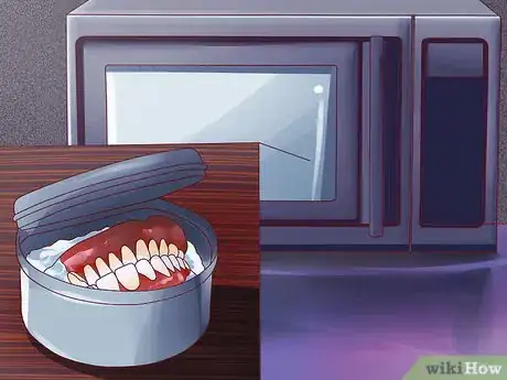 Imagen titulada Keep False Teeth White Step 10