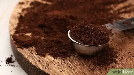 Imagen titulada Grind Coffee Beans Without a Grinder Step 11