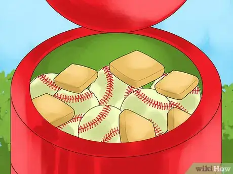 Imagen titulada Clean a Dirty Baseball Step 14