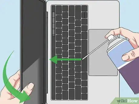 Imagen titulada Clean a Macbook Pro Keyboard Step 5