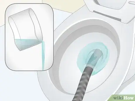 Imagen titulada Retrieve an Item That Was Flushed Down a Toilet Step 8