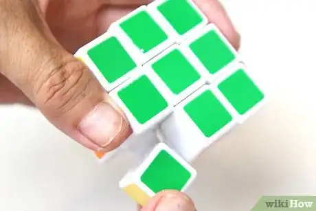 Imagen titulada Make a Rubik's Cube Turn Better Step 4