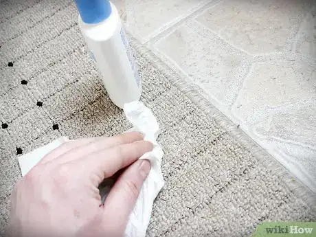 Imagen titulada Get Wax off Carpets Step 13