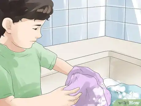 Imagen titulada Teach Your Children to Do Laundry Step 6