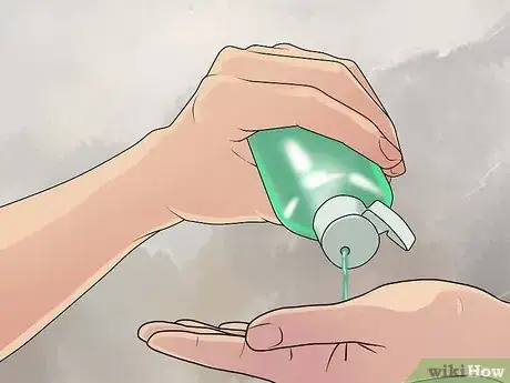 Imagen titulada Make Gel Alcohol Hand Sanitizer Step 5