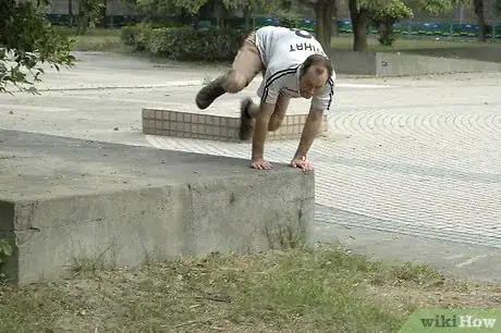 Imagen titulada Get Started in Parkour or Free Running Step 3