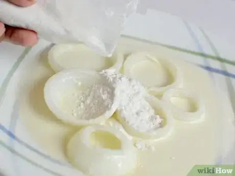 Imagen titulada Make Onion Ring Batter Step 26