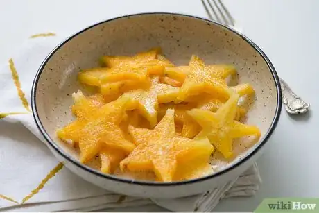 Imagen titulada Cut a Starfruit Step 8