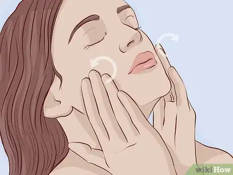 Imagen titulada Apply Moisturizer Step 14