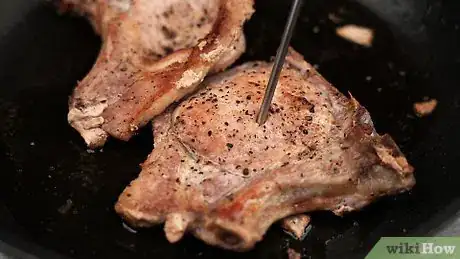 Imagen titulada Cook Tender Pork Chops Step 9