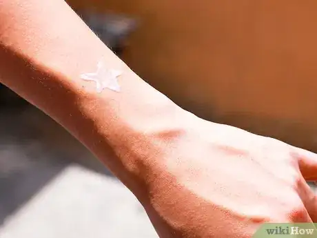 Imagen titulada Get a Tan Tattoo Step 8