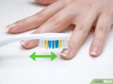 Imagen titulada Remove Nail Polish Stains from Your Finger Nails Step 4