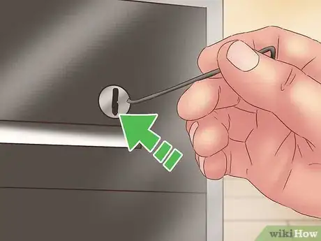 Imagen titulada Pick a Filing Cabinet Lock Step 2