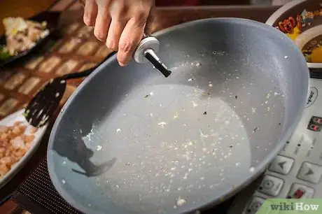 Imagen titulada Cook Shrimp Fried Rice Step 14