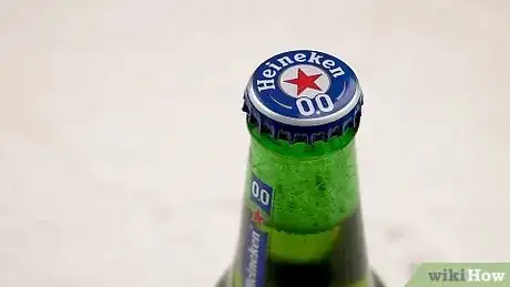 Imagen titulada Open a Beer Bottle with a Key Step 5