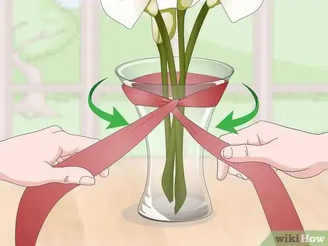 Imagen titulada Decorate a Flower Vase with a Ribbon Step 8