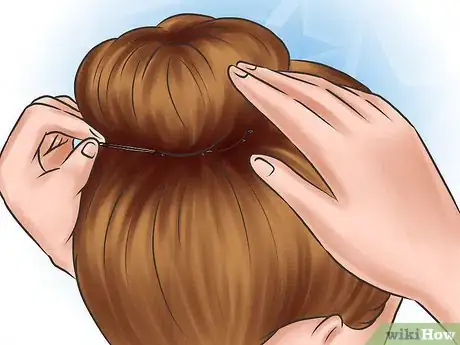 Imagen titulada Do Simple, Quick Hairstyles for Long Hair Step 13