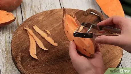 Imagen titulada Cut Sweet Potatoes Step 1