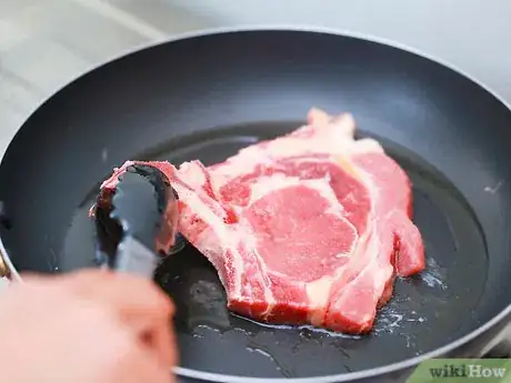 Imagen titulada Check if Steak Is Done Using the Finger Test Step 3