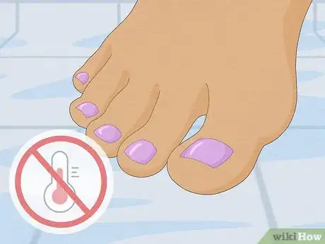 Imagen titulada Have Pretty Toenails Step 15