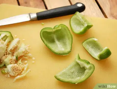 Imagen titulada Cut a Bell Pepper Step 3