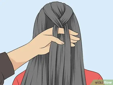 Imagen titulada Start a French Braid Step 7