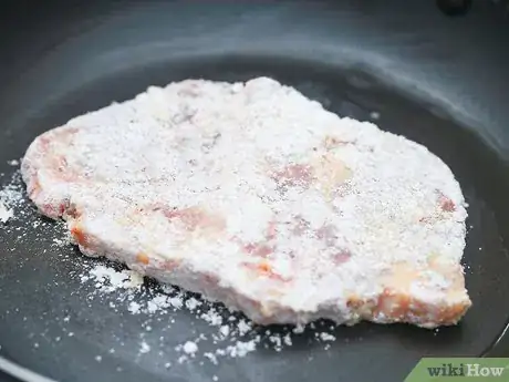 Imagen titulada Fry a Pork Chop Step 15