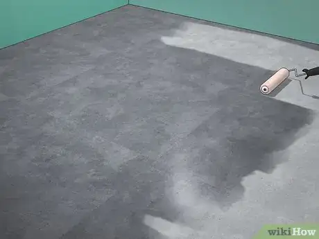 Imagen titulada Seal Concrete Floors Step 18